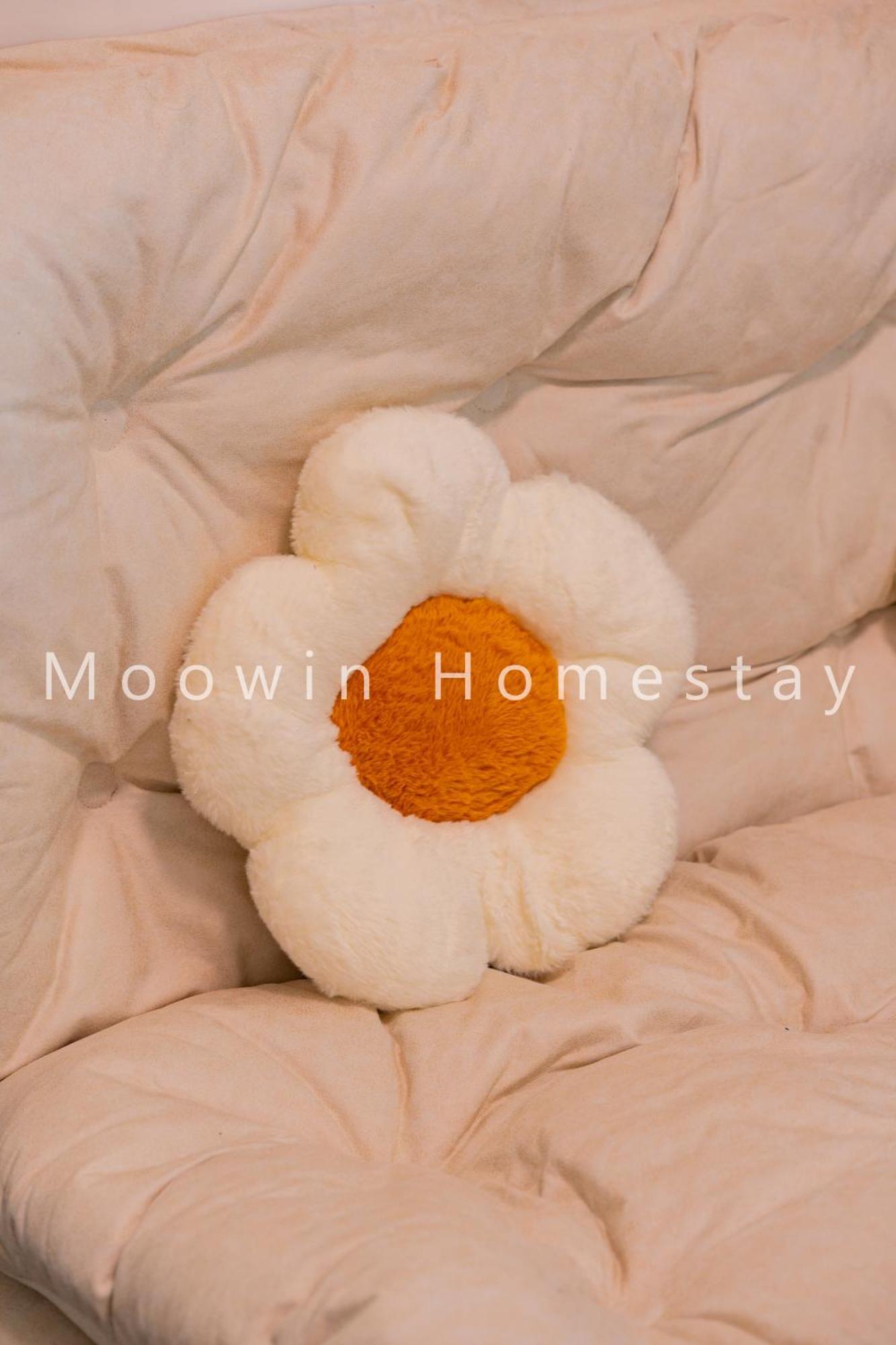 Apartment Comfy By Moowin